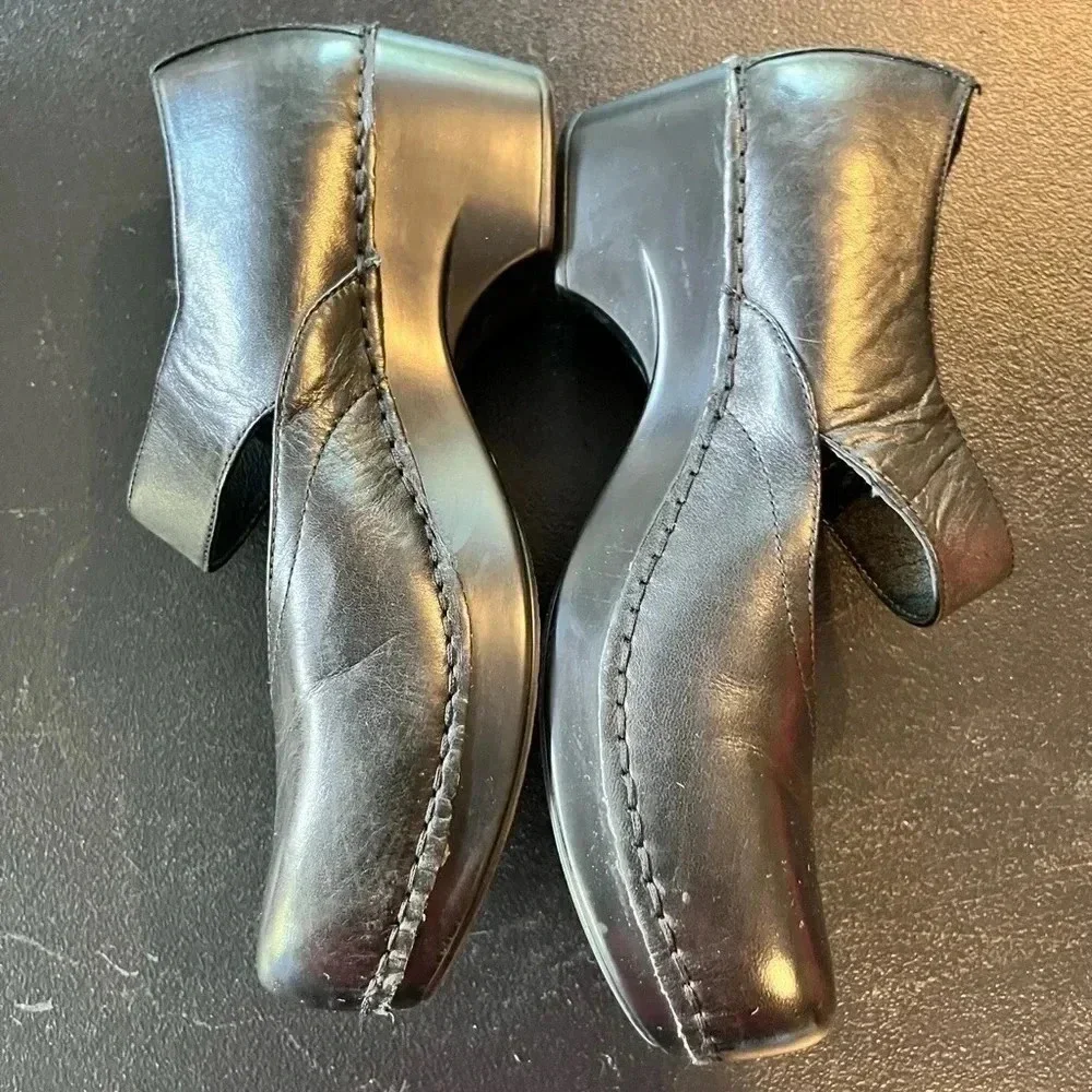 Dansko Clogs - Size 38 - Picture 2 of 7